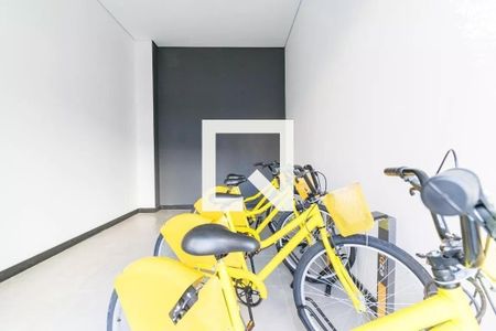 Studio à venda com 29m², 1 quarto e sem vaga Studio à venda com 29m², 1 quarto e sem vagaÁrea comum - Bicicletário