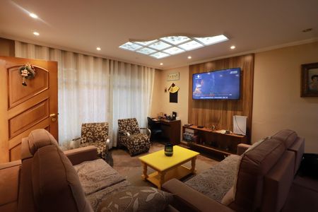 Casa à venda com 350m², 5 quartos e 4 vagasSala