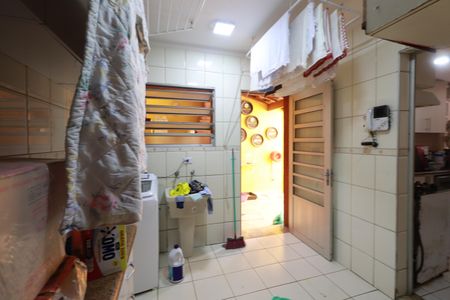 Casa à venda com 350m², 5 quartos e 4 vagasÁrea de Serviço