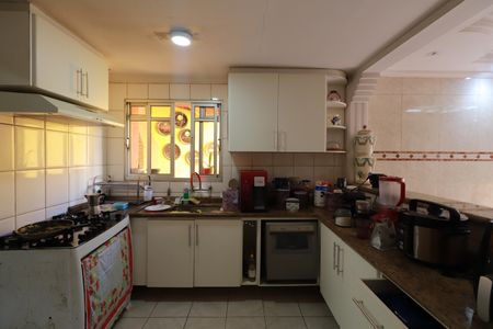 Casa à venda com 350m², 5 quartos e 4 vagasCozinha