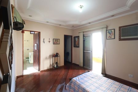 Casa à venda com 350m², 5 quartos e 4 vagasQuarto 3 - Suíte