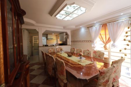 Casa à venda com 350m², 5 quartos e 4 vagasSala de Jantar