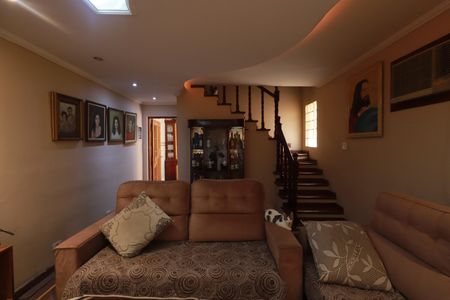 Casa à venda com 350m², 5 quartos e 4 vagasSala