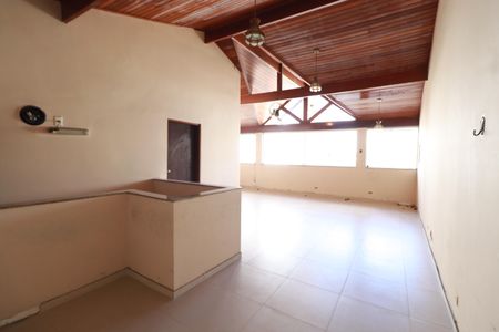 Casa à venda com 350m², 5 quartos e 4 vagasTerraço