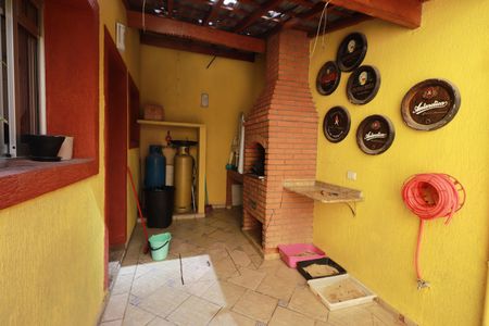 Casa à venda com 350m², 5 quartos e 4 vagasQuintal
