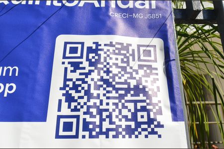 Casa à venda com 324m², 4 quartos e 2 vagasPlaca