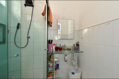 Casa à venda com 324m², 4 quartos e 2 vagasBanheiro da Suíte 2