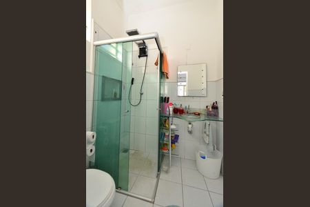 Casa à venda com 324m², 4 quartos e 2 vagasBanheiro da Suíte 2