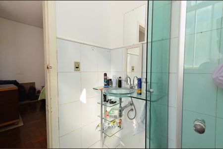 Casa à venda com 324m², 4 quartos e 2 vagasBanheiro da Suíte 1