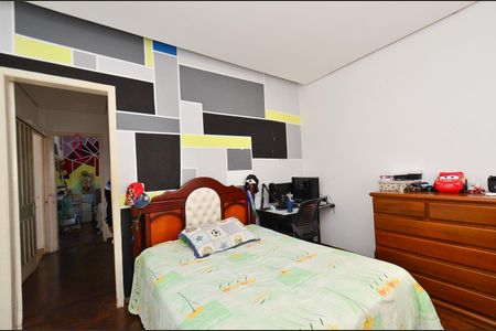 Casa à venda com 324m², 4 quartos e 2 vagasSuite 1