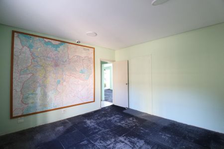 Casa à venda com 350m², 5 quartos e 4 vagas Casa à venda com 350m², 5 quartos e 4 vagasQuarto 3