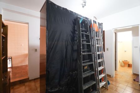 Casa à venda com 350m², 5 quartos e 4 vagas Casa à venda com 350m², 5 quartos e 4 vagasSuíte 2