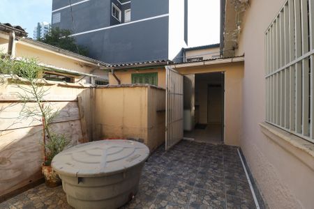Casa à venda com 350m², 5 quartos e 4 vagas Casa à venda com 350m², 5 quartos e 4 vagasÁrea Externa