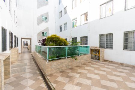 Apartamento à venda com 48m², 2 quartos e 1 vaga Apartamento à venda com 48m², 2 quartos e 1 vagaÁrea comum