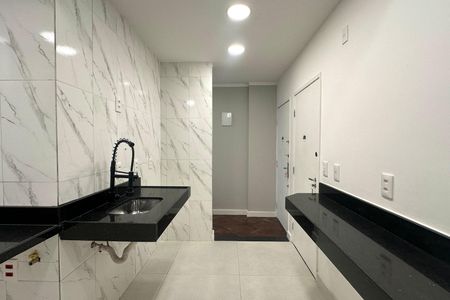 Apartamento à venda com 62m², 2 quartos e sem vagaCozinha