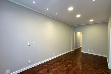 Apartamento à venda com 62m², 2 quartos e sem vagaSala