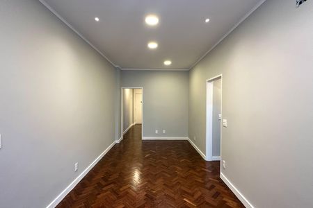 Apartamento à venda com 62m², 2 quartos e sem vagaSala