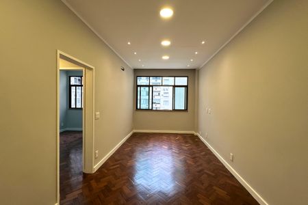 Apartamento à venda com 62m², 2 quartos e sem vagaSala