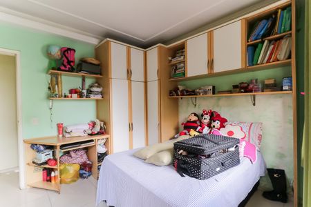 Casa à venda com 411m², 4 quartos e 5 vagasQuarto 2