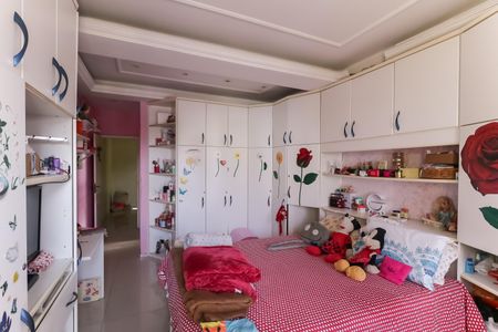 Casa à venda com 411m², 4 quartos e 5 vagasQuarto - Suíte