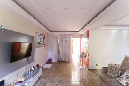 Casa à venda com 411m², 4 quartos e 5 vagasSala