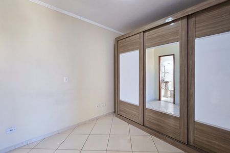 Casa à venda com 157m², 4 quartos e 2 vagas Casa à venda com 157m², 4 quartos e 2 vagasSuíte 2