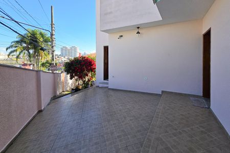 Casa à venda com 157m², 4 quartos e 2 vagas Casa à venda com 157m², 4 quartos e 2 vagasÁrea - Churrasqueira