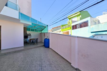 Casa à venda com 157m², 4 quartos e 2 vagas Casa à venda com 157m², 4 quartos e 2 vagasÁrea - Churrasqueira