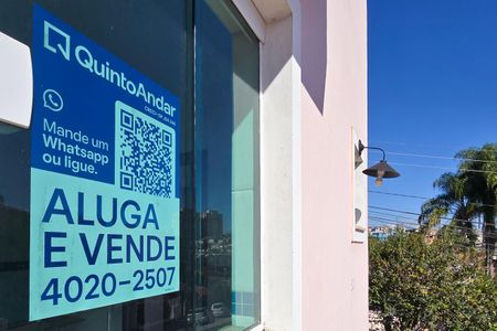 Casa à venda com 157m², 4 quartos e 2 vagas Casa à venda com 157m², 4 quartos e 2 vagasPlaca
