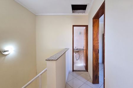 Casa à venda com 157m², 4 quartos e 2 vagas Casa à venda com 157m², 4 quartos e 2 vagasAcesso- Quartos