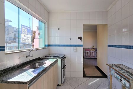 Casa à venda com 157m², 4 quartos e 2 vagas Casa à venda com 157m², 4 quartos e 2 vagasCozinha
