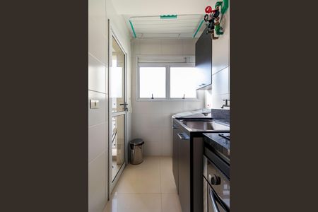 Apartamento à venda com 70m², 2 quartos e 1 vagaÁrea de Serviço