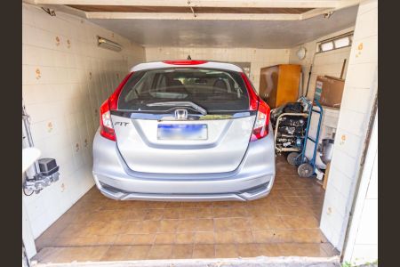 Casa à venda com 160m², 2 quartos e 1 vaga Casa à venda com 160m², 2 quartos e 1 vagaGaragem