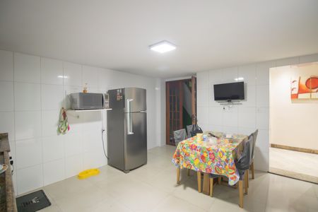 Casa para alugar com 260m², 2 quartos e 2 vagas Casa para alugar com 260m², 2 quartos e 2 vagasCozinha