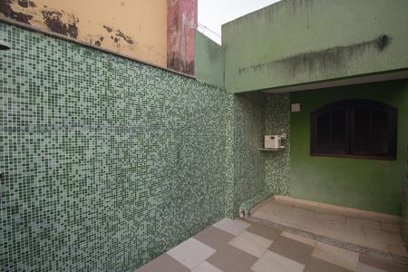 Casa para alugar com 60m², 2 quartos e 1 vaga Casa para alugar com 60m², 2 quartos e 1 vagaTerraço