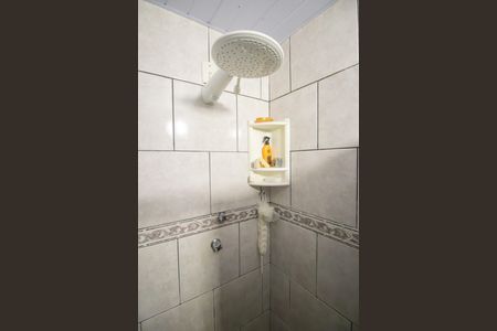 Casa para alugar com 60m², 2 quartos e 1 vaga Casa para alugar com 60m², 2 quartos e 1 vagaBanheiro