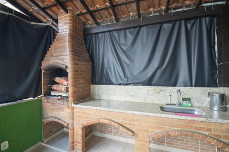 Casa para alugar com 60m², 2 quartos e 1 vaga Casa para alugar com 60m², 2 quartos e 1 vagaChurrasqueira