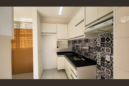 Apartamento à venda com 62m², 2 quartos e 2 vagas Apartamento à venda com 62m², 2 quartos e 2 vagasCozinha