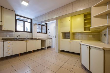 Apartamento à venda com 164m², 3 quartos e 2 vagasCozinha