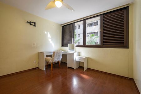 Apartamento à venda com 164m², 3 quartos e 2 vagasQuarto 3