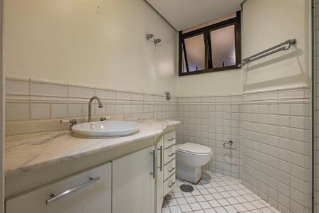 Apartamento à venda com 164m², 3 quartos e 2 vagasBanheiro da Suíte