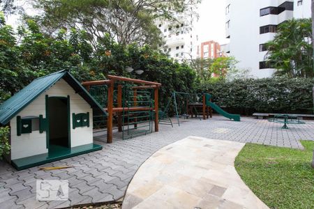 Apartamento à venda com 164m², 3 quartos e 2 vagasÁrea comum - Playground