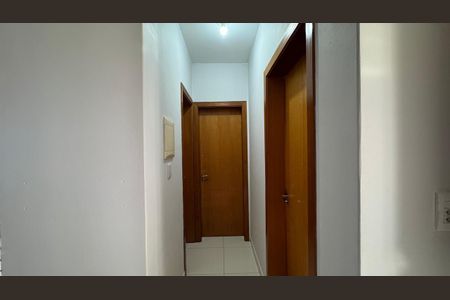 Apartamento para alugar com 81m², 2 quartos e 1 vaga Apartamento para alugar com 81m², 2 quartos e 1 vagaCorredor