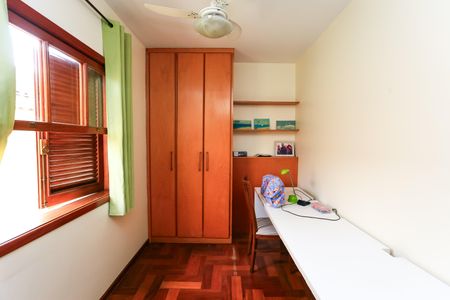 Casa à venda com 210m², 3 quartos e 5 vagasSuíte 1