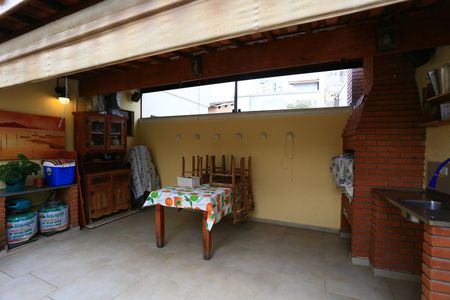 Casa à venda com 210m², 3 quartos e 5 vagasChurrasqueira