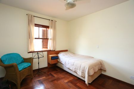 Casa à venda com 210m², 3 quartos e 5 vagasSuíte 2