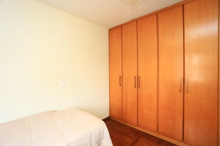Casa à venda com 210m², 3 quartos e 5 vagasSuíte 2