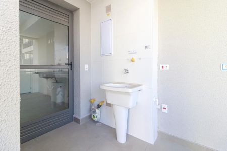 Apartamento à venda com 79m², 2 quartos e 1 vagaÁrea de Serviço