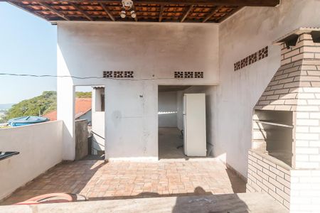 Casa para alugar com 180m², 3 quartos e 2 vagas Casa para alugar com 180m², 3 quartos e 2 vagasÁrea comum - Churrasqueira