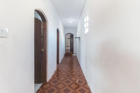 Casa para alugar com 180m², 3 quartos e 2 vagas Casa para alugar com 180m², 3 quartos e 2 vagasCorredor